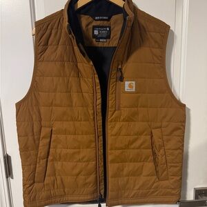 Carhartt rain defender size L puffer vest